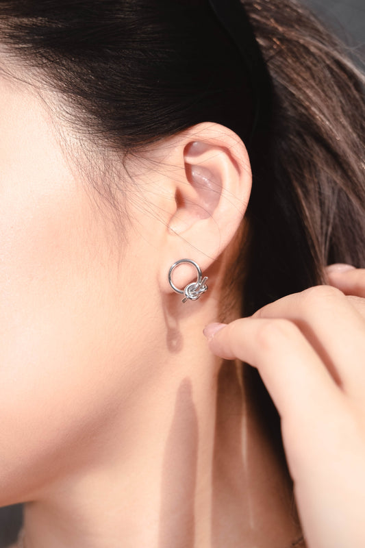 Rounding Knot Earrings - Silver