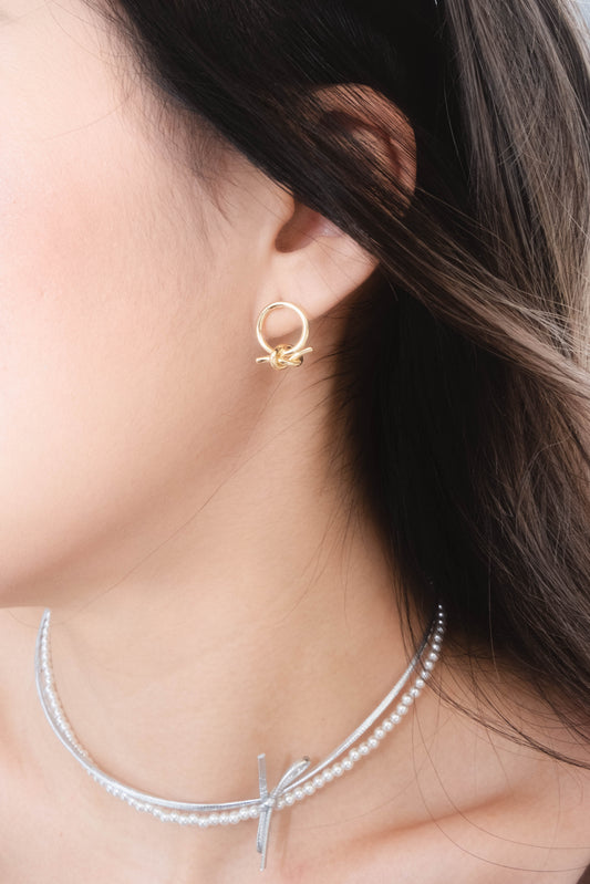 Rounding Knot Earrings - Gold