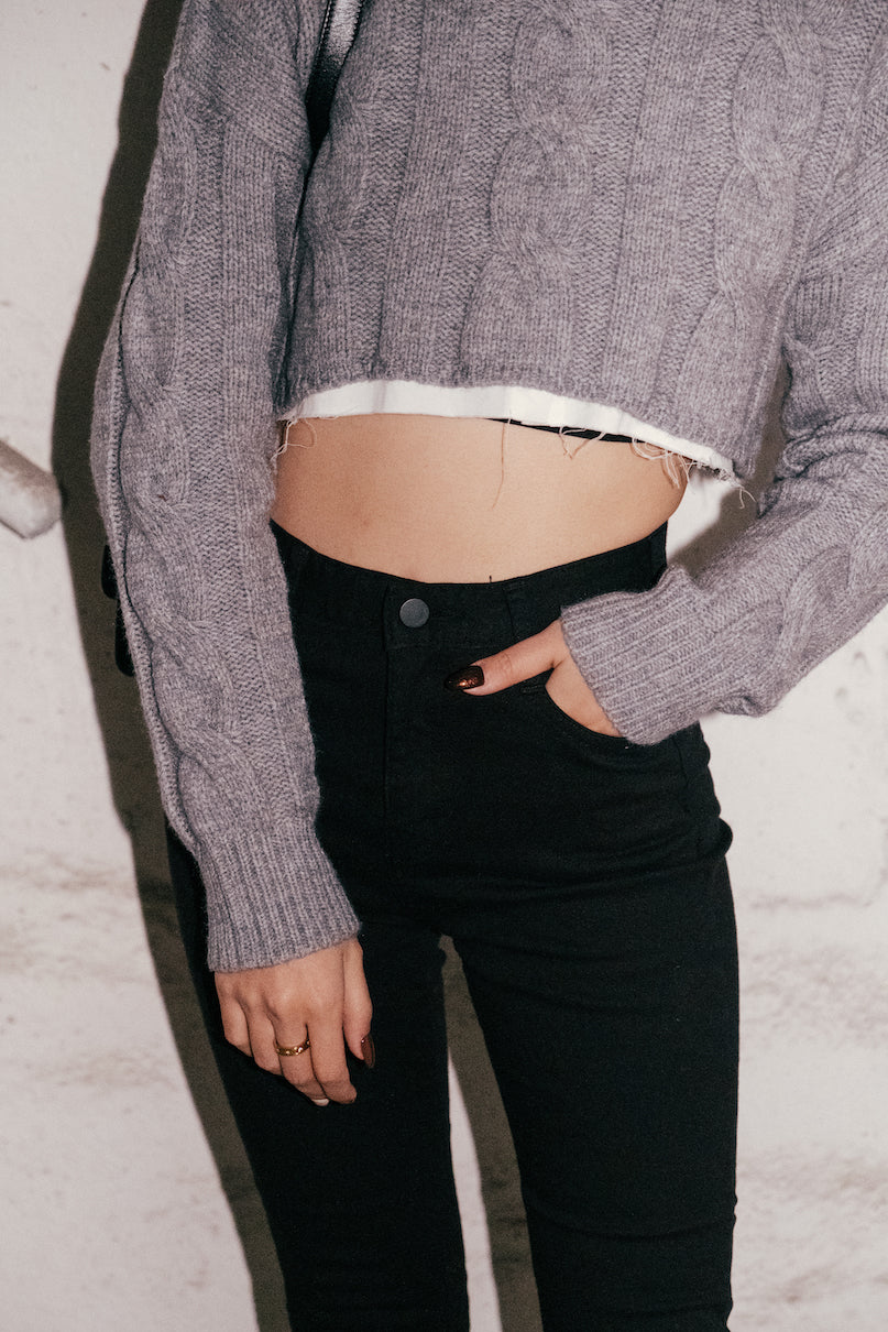 Basic Cable Knit Cropped Sweater - Grey / Black