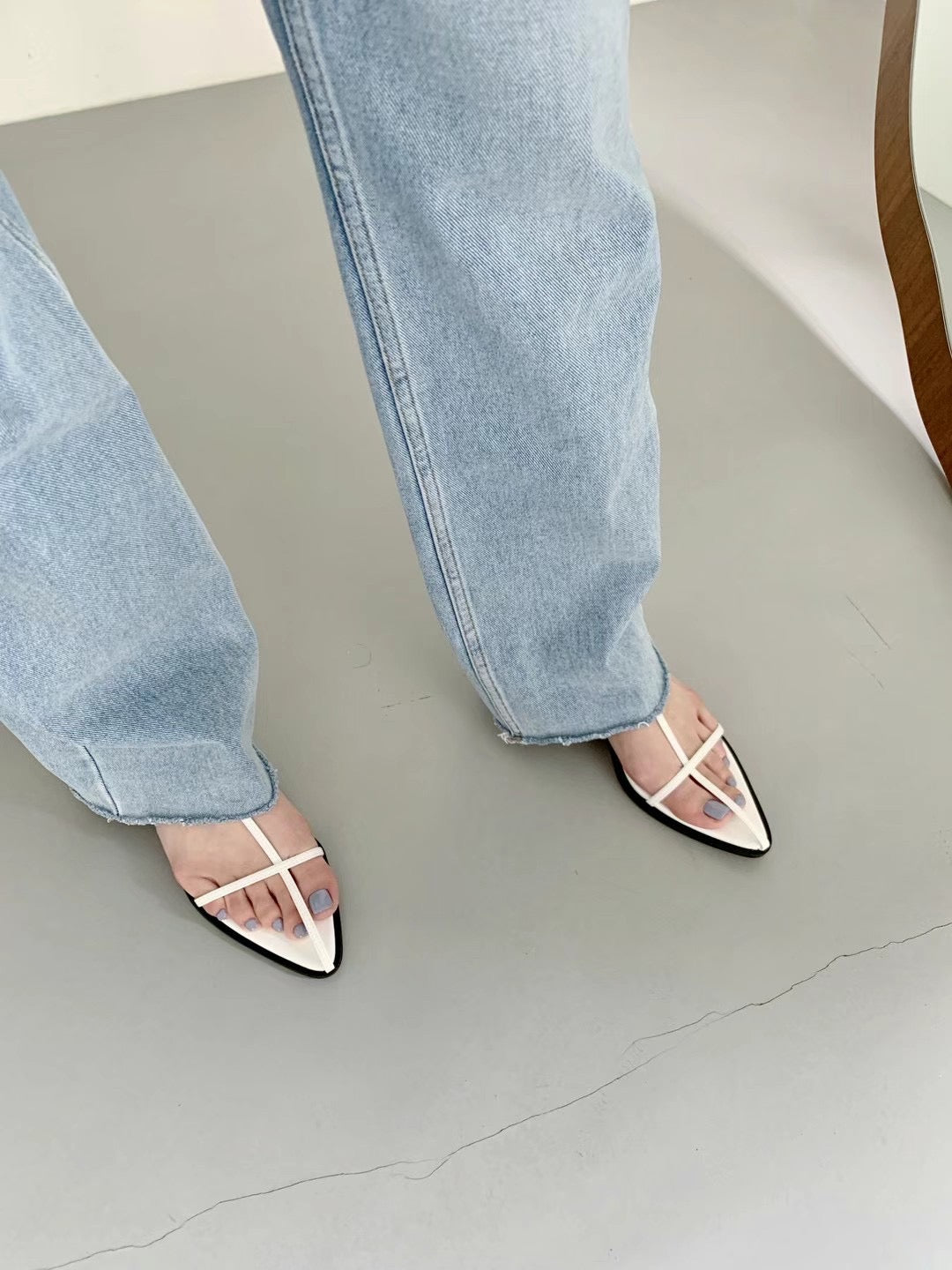 Slimming Round Heel Sandals - 2 colours