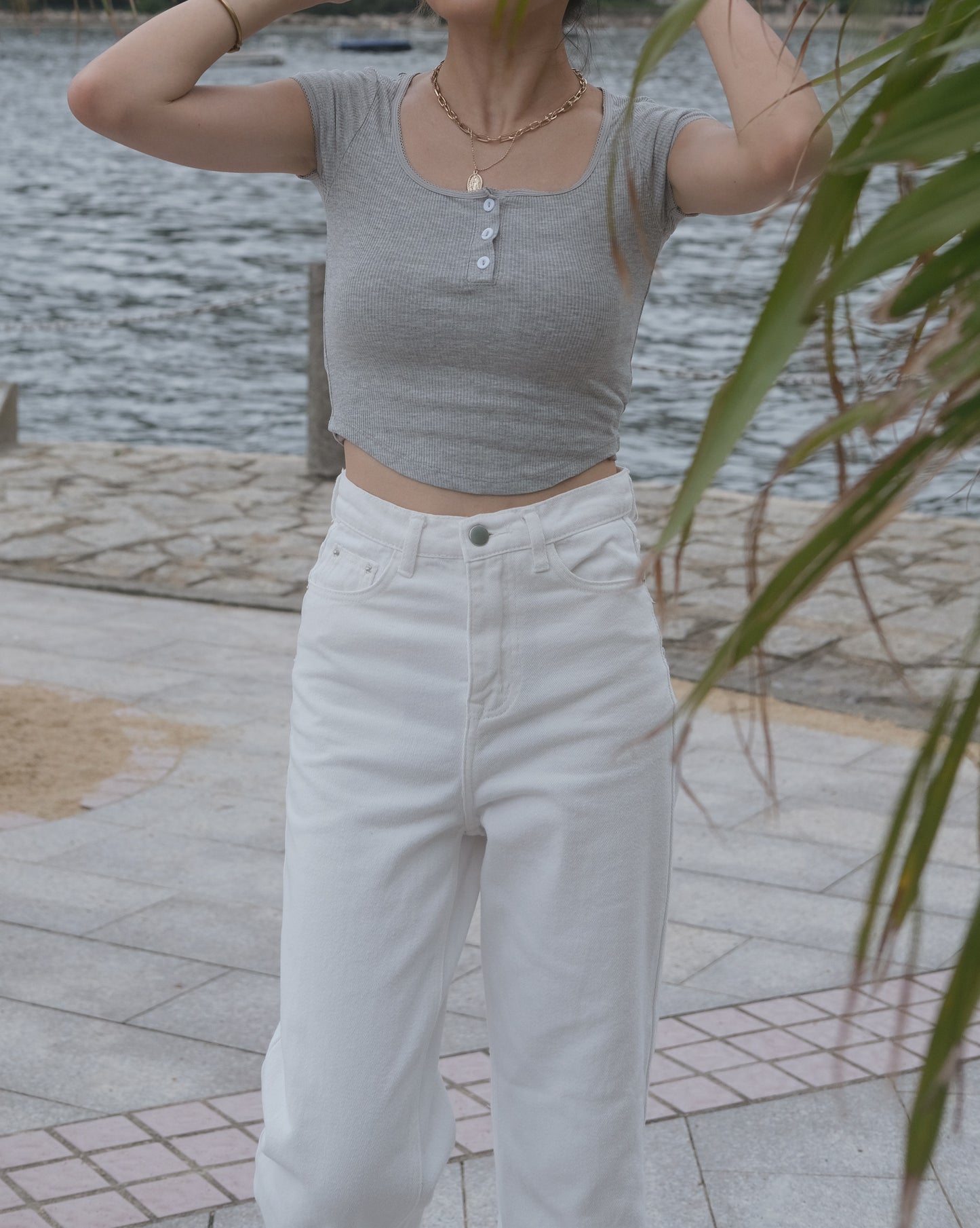Daisy Daily Button Up Top