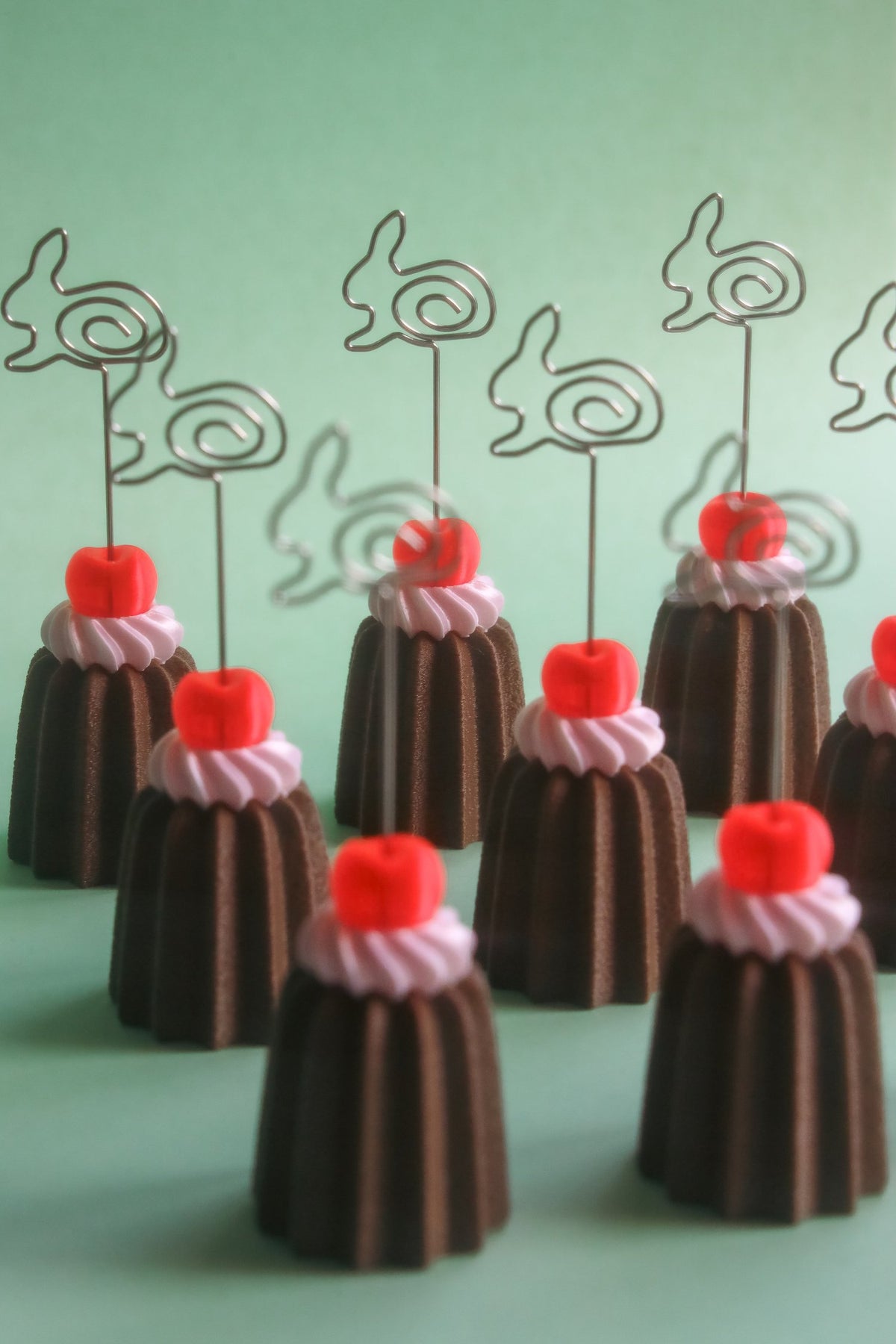 PetitSerie / Bunny Canelé Memo Holder