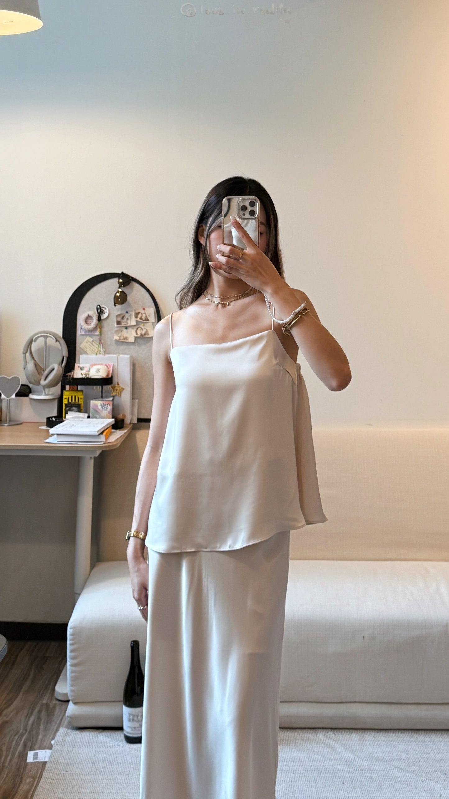 [ 極致高級感 🫧🐚✧˖°柔滑絲質 簡約氣質吊帶 ] Satin Spaghetti Cami - 2 colours