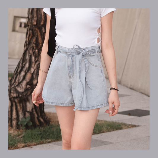 [ 韓國連線 🇰🇷 法式溫柔短牛仔~]  Skye A-line Denim Shorts - Light Blue