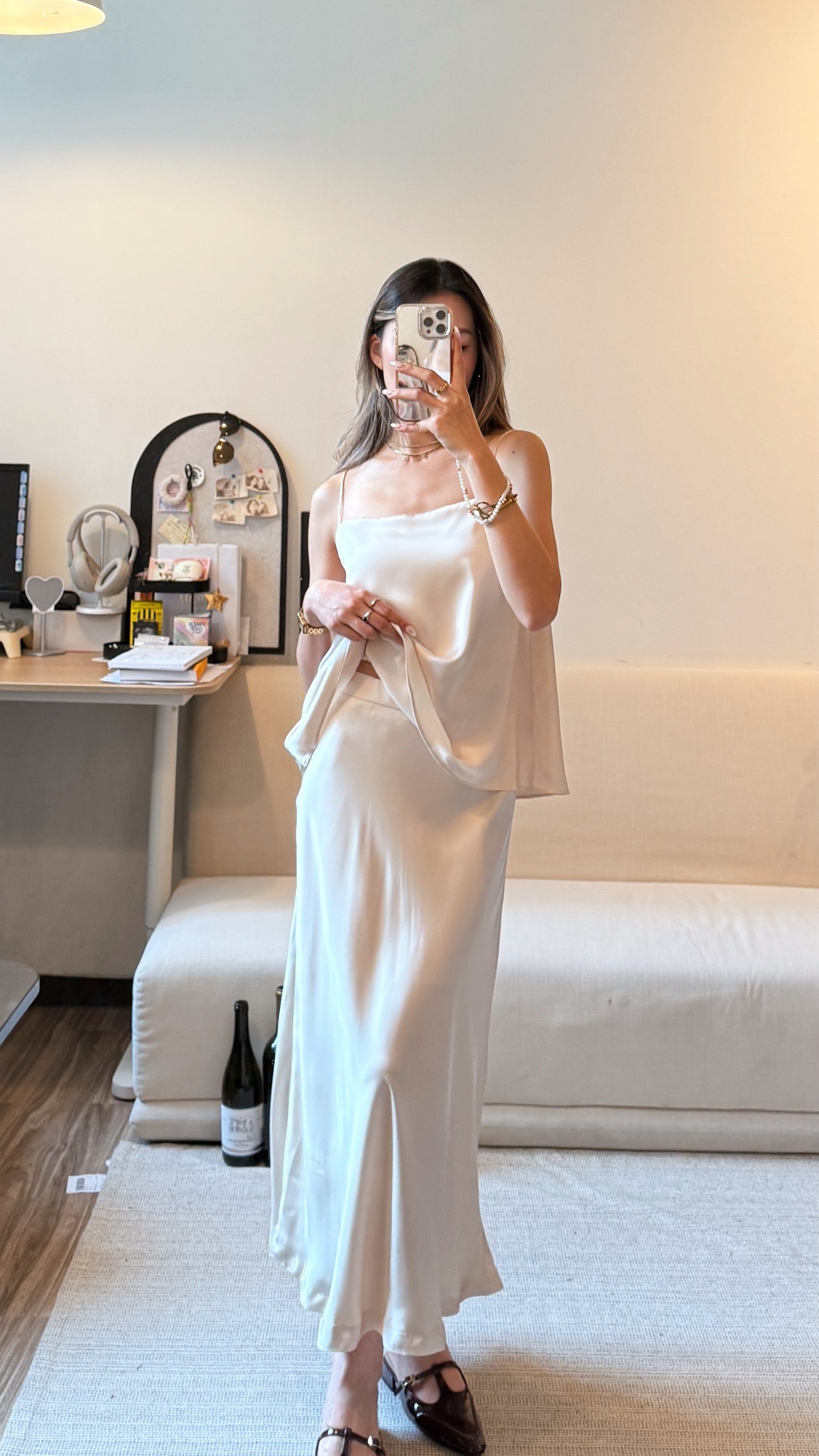 [ 極致高級感 🫧🐚✧˖°柔滑絲質 簡約氣質吊帶 ] Satin Spaghetti Cami - 2 colours