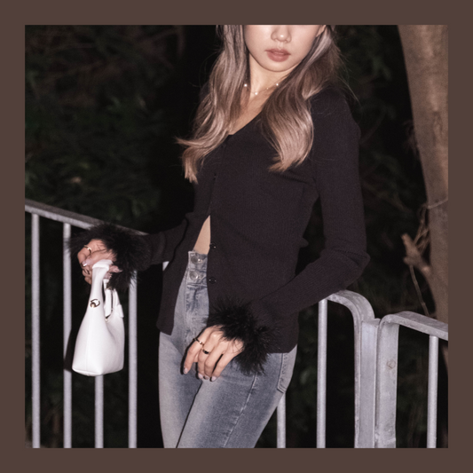 [ 氣質開叉毛毛 top ] Ellena Long Sleeve Mo Mo Top - 2 colours