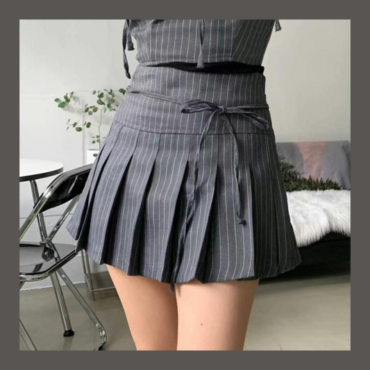 [ 可鹽可甜~ 綁帶直間百褶裙 ] Tie Ribbon Mini Skirt - Grey