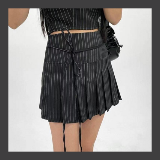 [ 可鹽可甜~ 綁帶直間百褶裙 ] Tie Ribbon Mini Skirt - Black