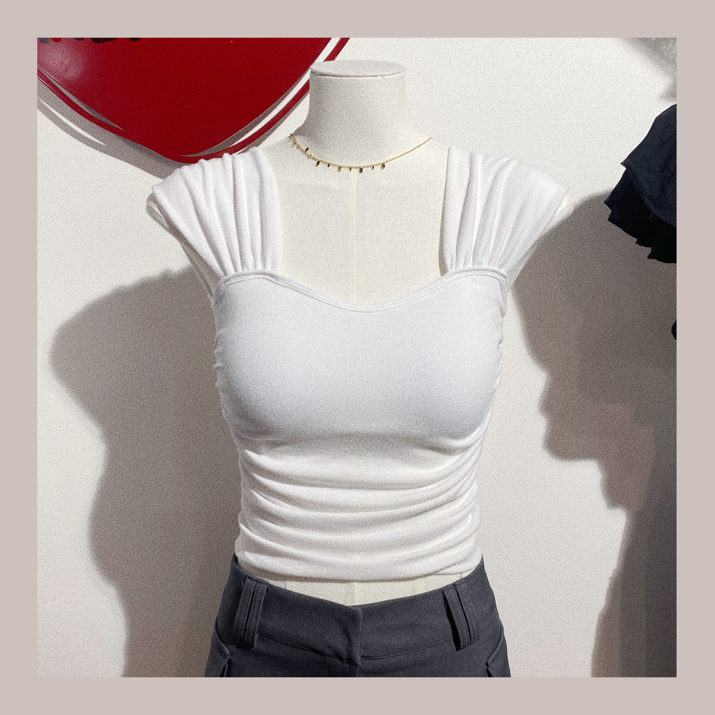 [ 簡約心心領padded top ] Galia Ruched Top Padded - white