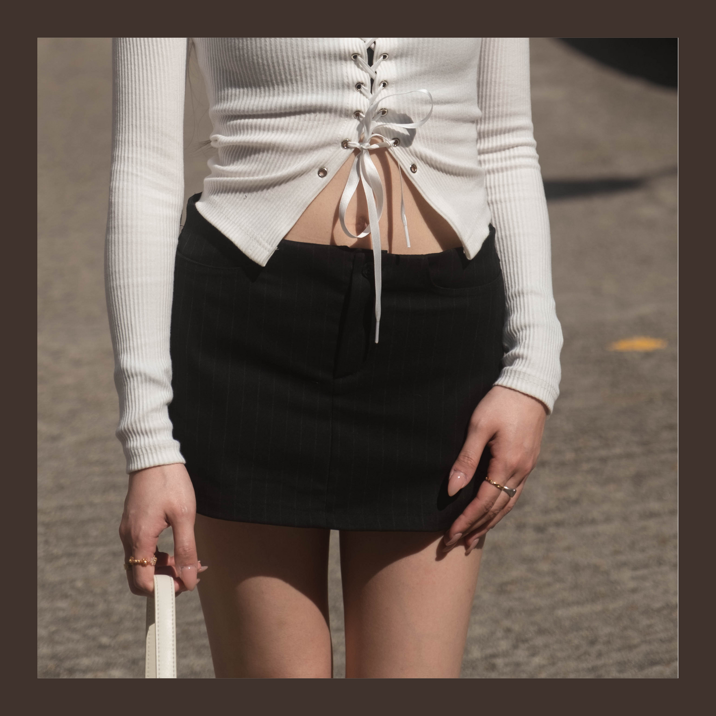 [ 歐美潮流指標 💄🎳 低腰暗暗直間短裙 (內置打底) ]  Low-waist Mini Skirt Stripes
