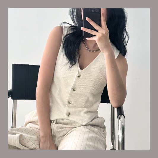 [ 🆕 知性 + 成熟 + 個性 🥂 軟熟針織背心 ] The Sense Vest - 3 colours