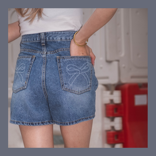 [ 蝴蝶結 pocket 高腰短牛仔! ] Ribbon Pocket High-waist Denim Shorts