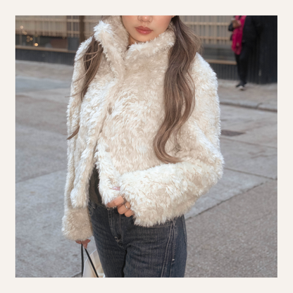 [ 🆕 有型又可愛~! 卷毛毛短外套 ] Puppy Love Fluffy Jacket - 2 colours