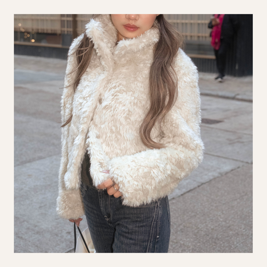 [ 🆕 有型又可愛~! 卷毛毛短外套 ] Puppy Love Fluffy Jacket - 2 colours