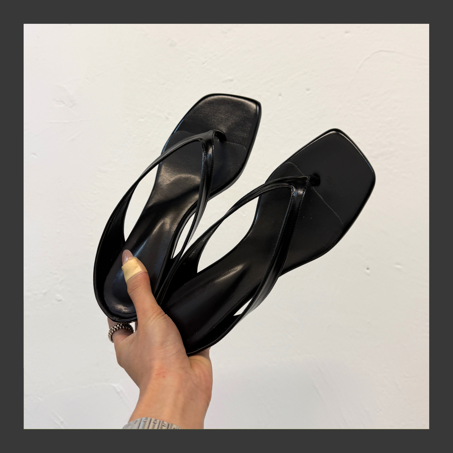 🆕  Minimalist Square-Toe Wedge Sandal - 3 colours