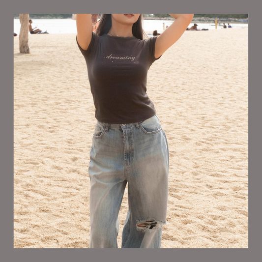 [ 夏日必須要有的 baby tee ] Dreaming Everyday Tee - 2 colours