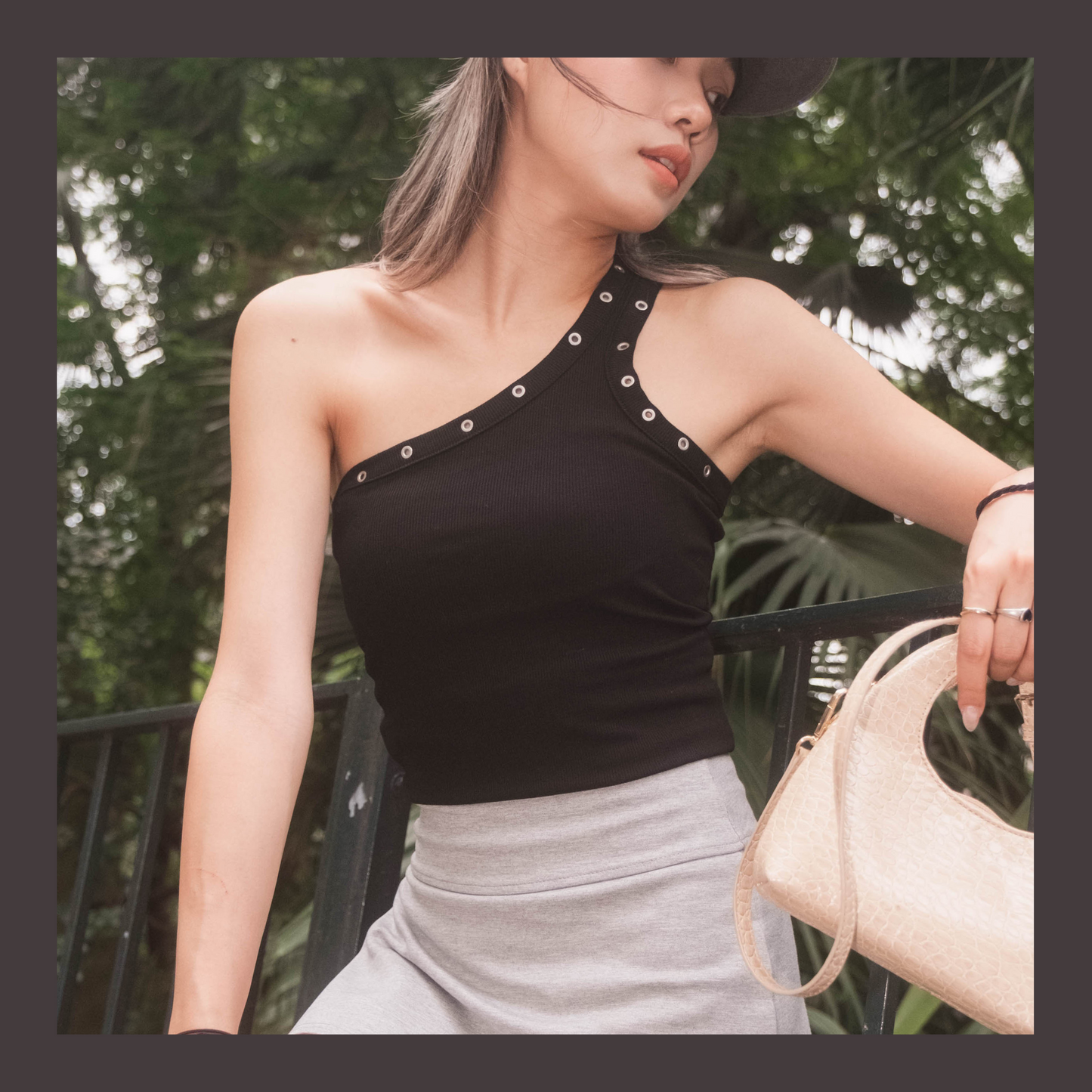 [ 型格斜膊鐵圈背心 ] Rocky Single Shoulder Tank - Black