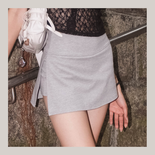 [ 必備 ! 高腰小開衩短裙 ] Under Cover Mini Skirt - Grey