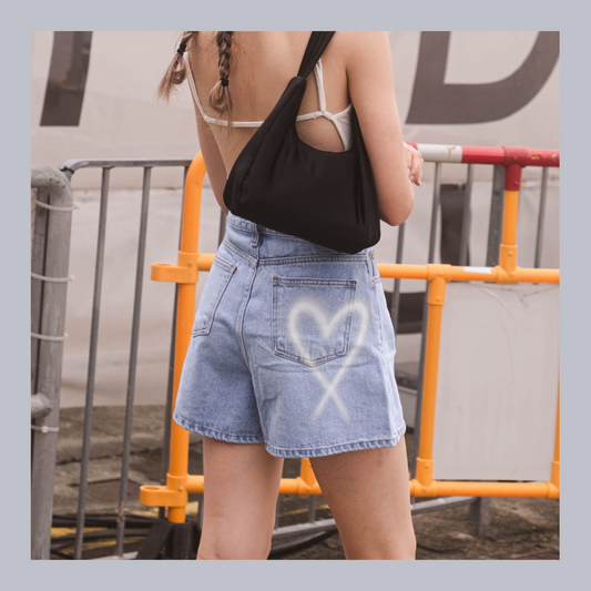 [ 型格心心短牛仔 ] I Heart Graffiti Denim Shorts - Light Blue