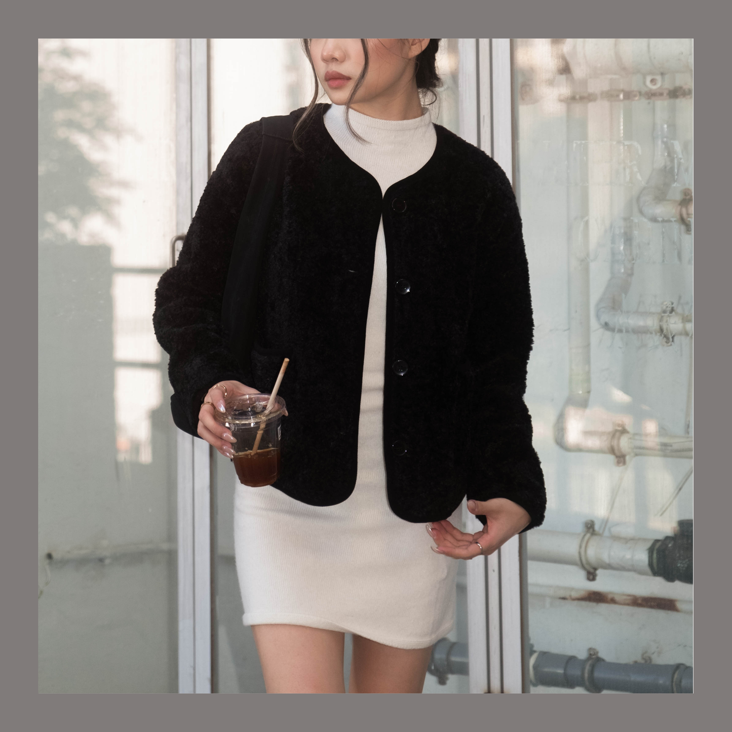 [ 🆕 超厚實! 超氣質! 短毛毛保暖外套 ] Bear Bear Fluffy Jacket - 2 colours