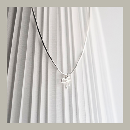 [ 韓國連線 🇰🇷 簡約ribbon銀頸鏈~ ] Little Mini Ribbon Necklace - Silver