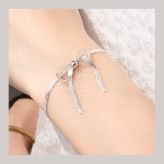 [ 韓國連線 🇰🇷 百搭 ! 蝴蝶結手鏈 ] Snake Chain Ribbon Bracelet - Silver