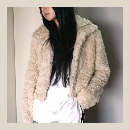 [ 🆕 有型又可愛~! 卷毛毛短外套 ] Puppy Love Fluffy Jacket - 2 colours