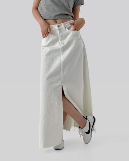 🆕 Frayed Off-White Denim Maxi Skirt