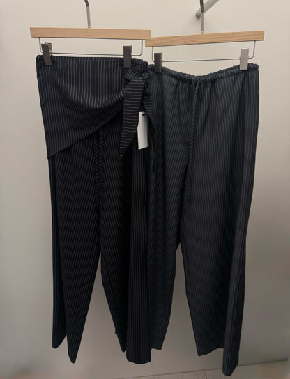 [ 🆕 極力大推薦 .✦ ݁˖ 清爽涼浸浸⋆˚࿔直間休長褲 ] Everyday Pants Stripes (with small scarf) - 2 colours