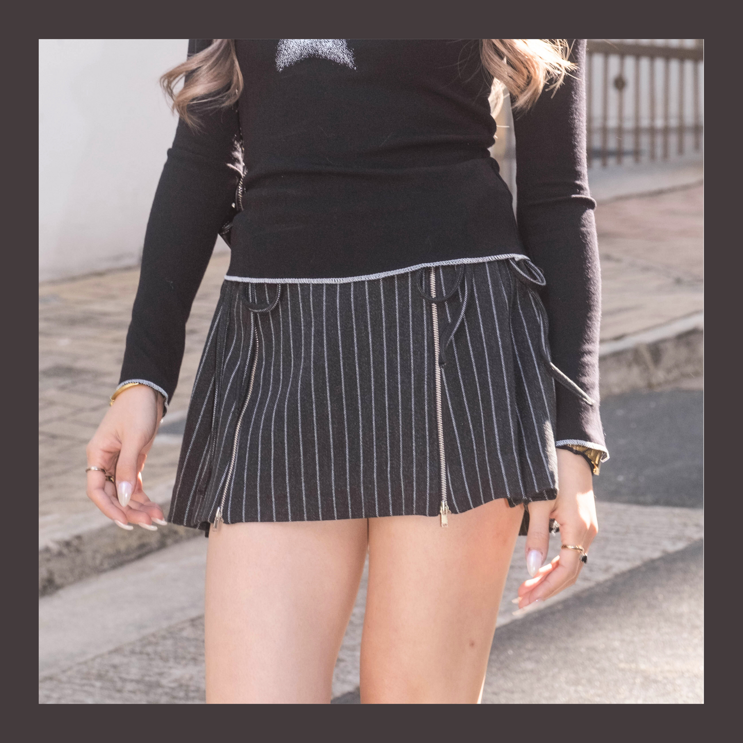 [ 大推介 🕊️🫧 絨布直間短裙 百搭有設計! ] Multi Pleated Skirt Stripes - 2 colours