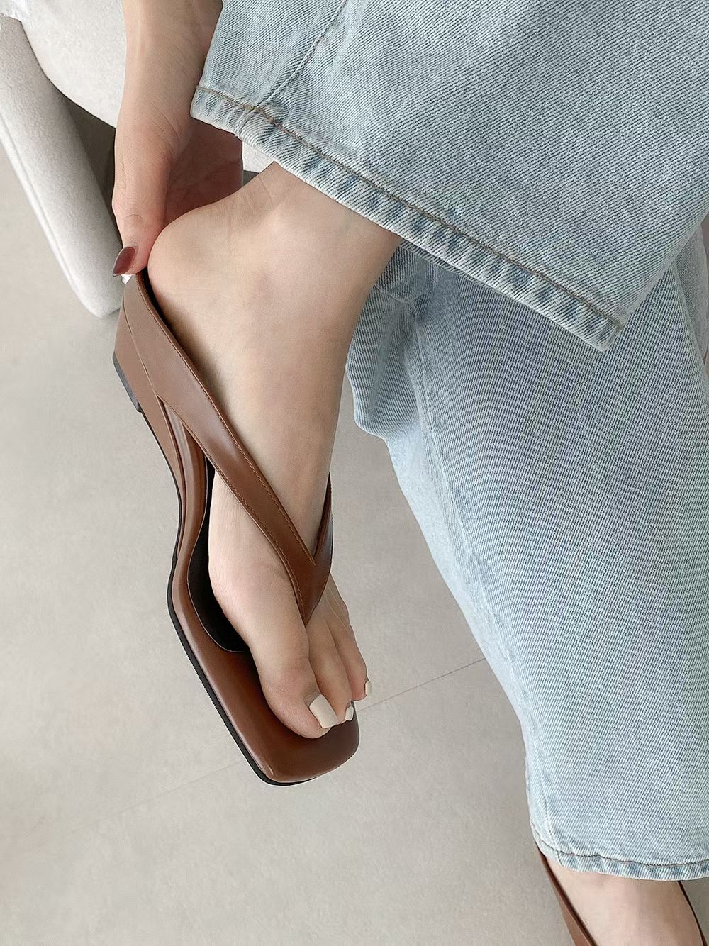 🆕  Minimalist Square-Toe Wedge Sandal - 3 colours