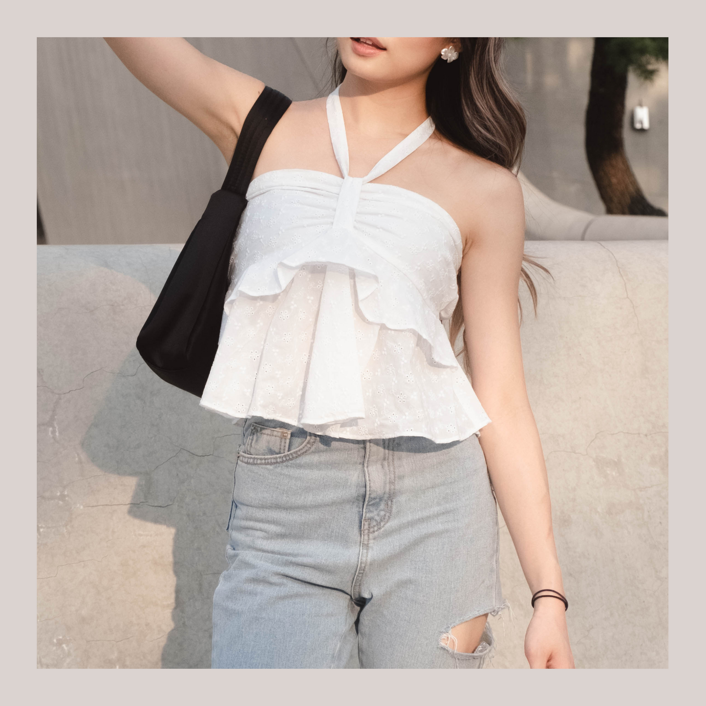 [ 韓國連線 🇰🇷 夏日 feel~ 溫柔法式暗花 Tube Top ] Hidden Garden Ruffle Top - White