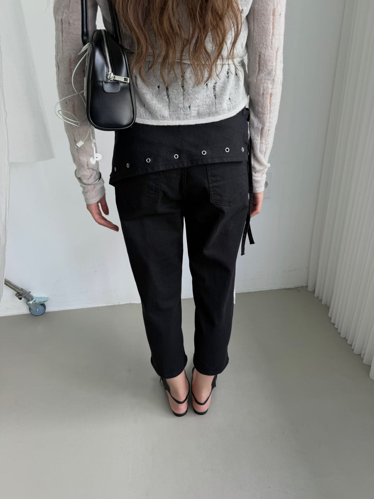 Grommet Overlay Cropped Trousers