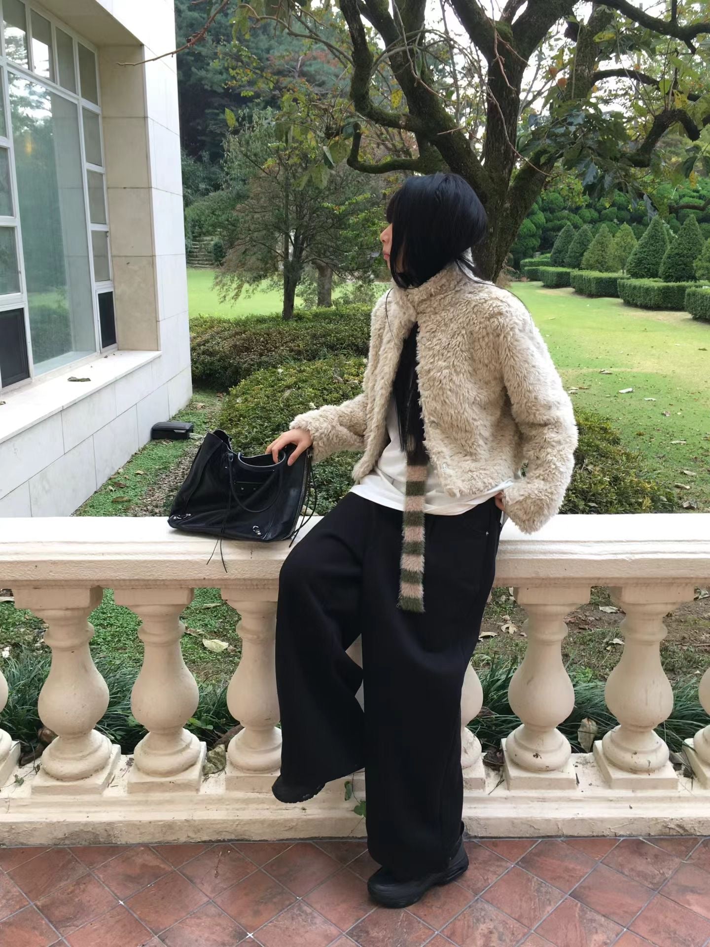 [ 🆕 有型又可愛~! 卷毛毛短外套 ] Puppy Love Fluffy Jacket - 2 colours