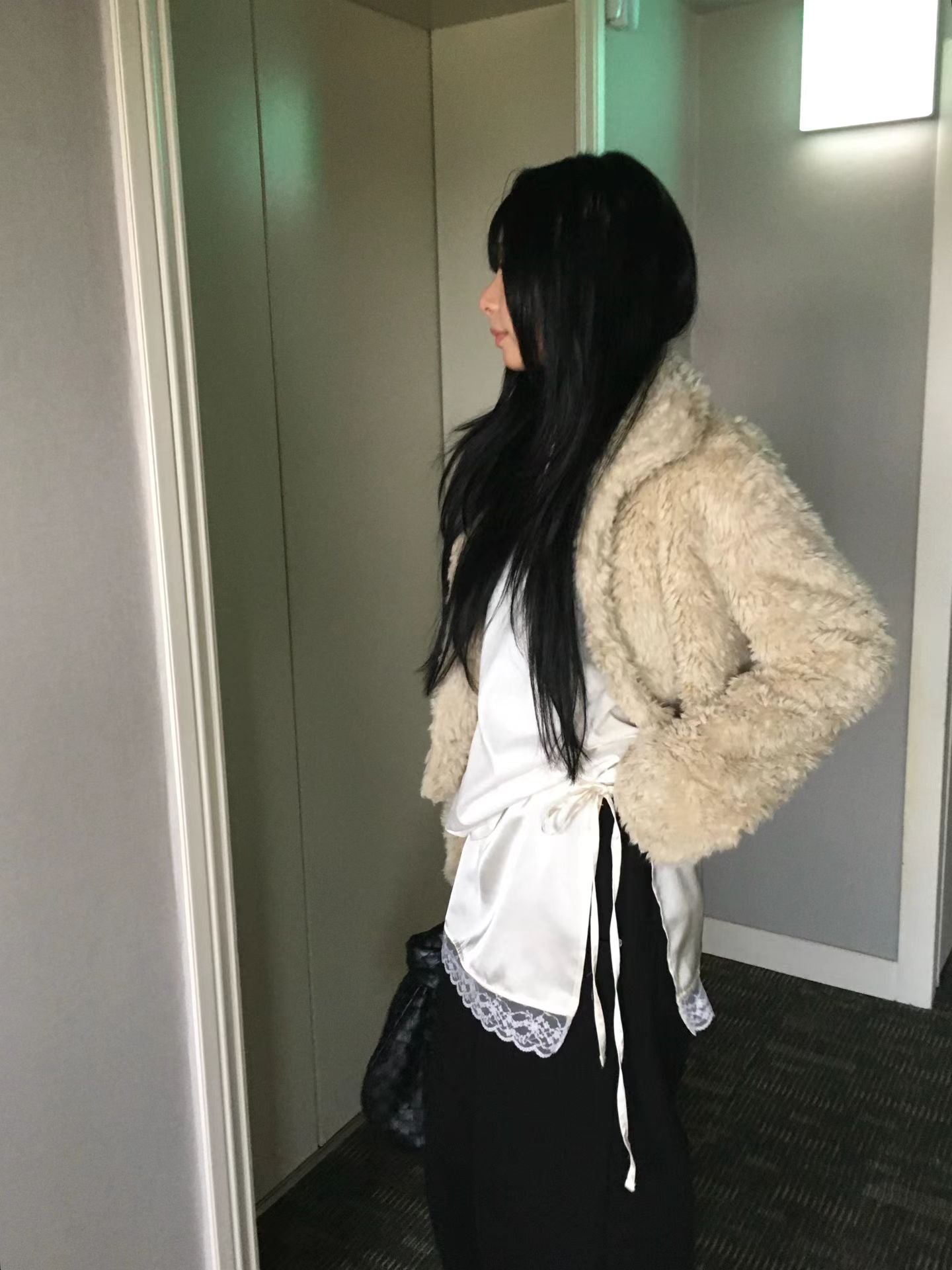 [ 🆕 有型又可愛~! 卷毛毛短外套 ] Puppy Love Fluffy Jacket - 2 colours