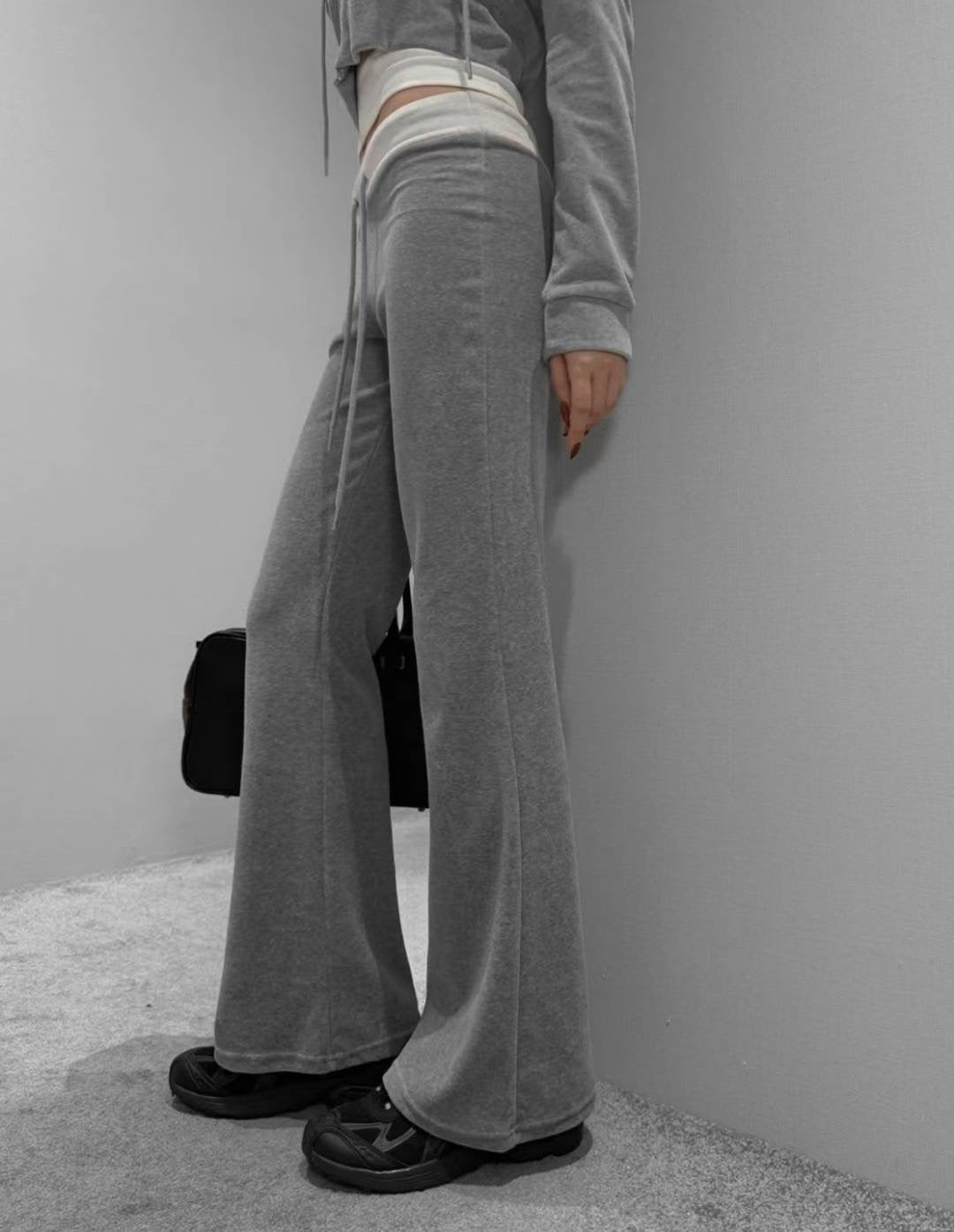 [ 🆕 小個子友好~ 絲絨休閒喇叭褲] Royal Velvet Flare Pants - 2 colours