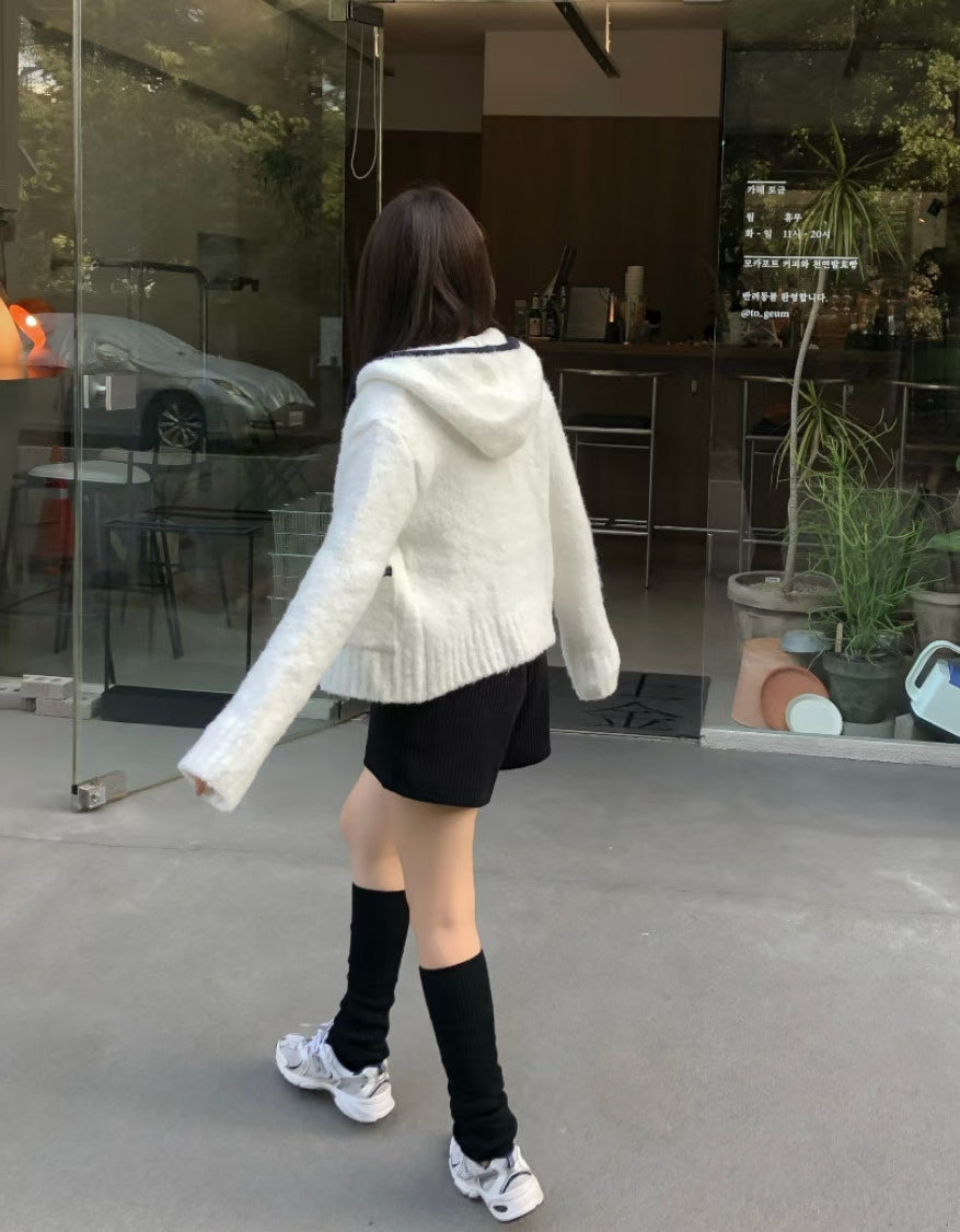 [ 🆕 可愛 & 自帶氣質 💓 毛絨感外套 ] Hearty Zip Up Cardigan - 2 colours