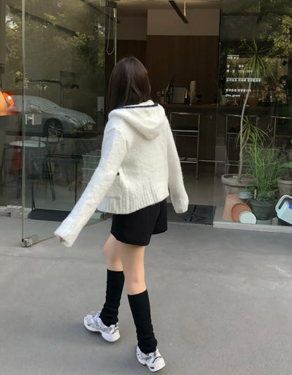 [ 🆕 可愛 & 自帶氣質 💓 毛絨感外套 ] Hearty Zip Up Cardigan - 2 colours