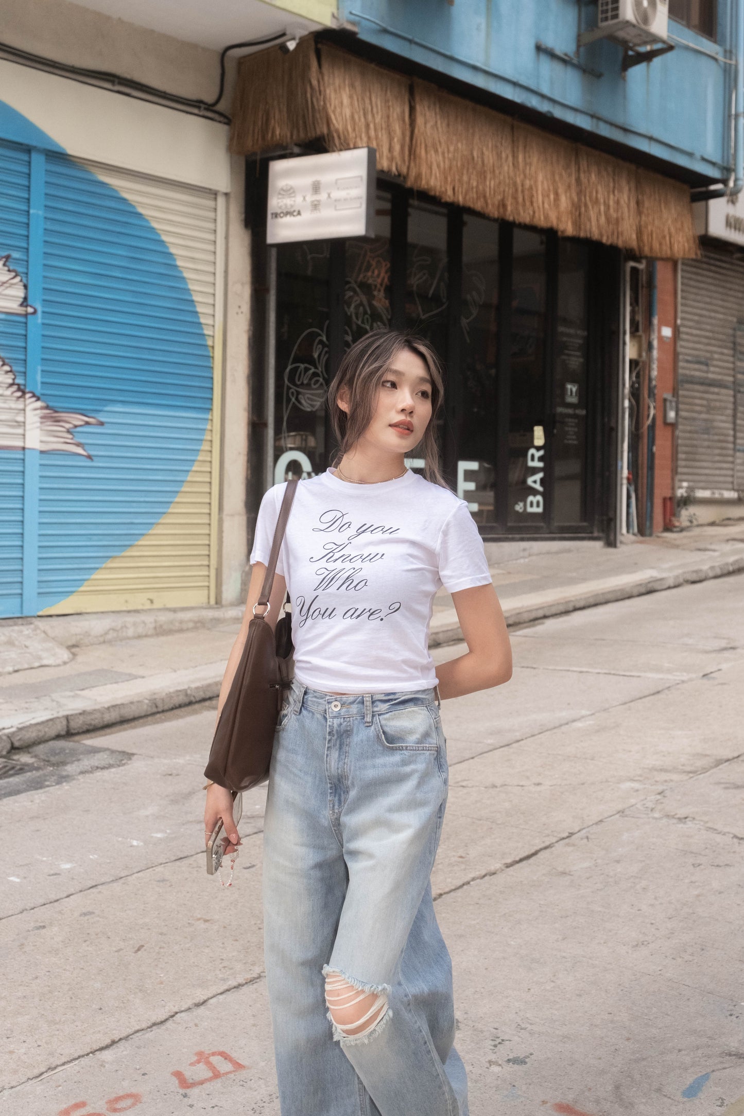 [ 夏日悠閒~ 輕飄飄 tee ] Who You Are Tee  - 3 colours