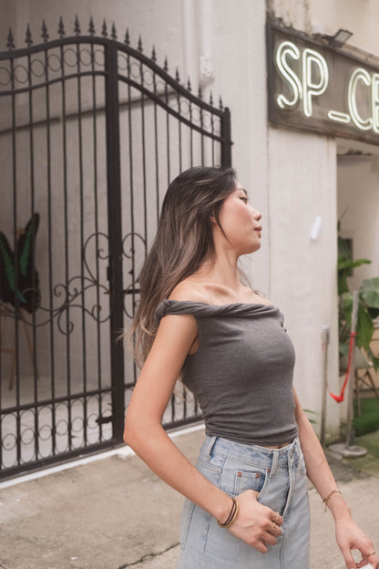 [ 歐美簡約 Clean fit must-have! ] Asymmetric Ruched Top - Grey