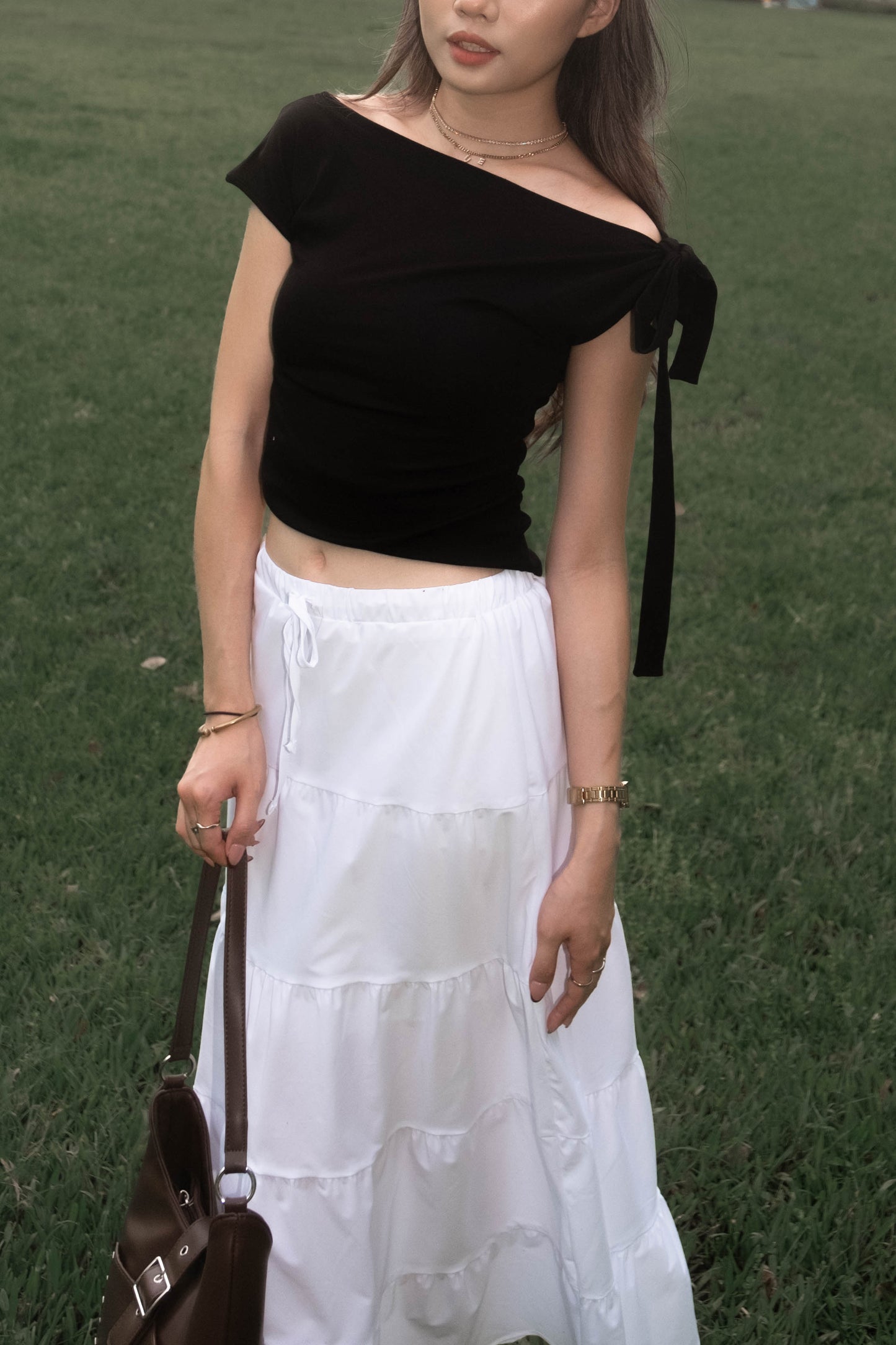 [ 率先上架熱門款!! 衣櫥必備斜膊綁帶 ] Butterfly Asymmetric Top - 3 colours