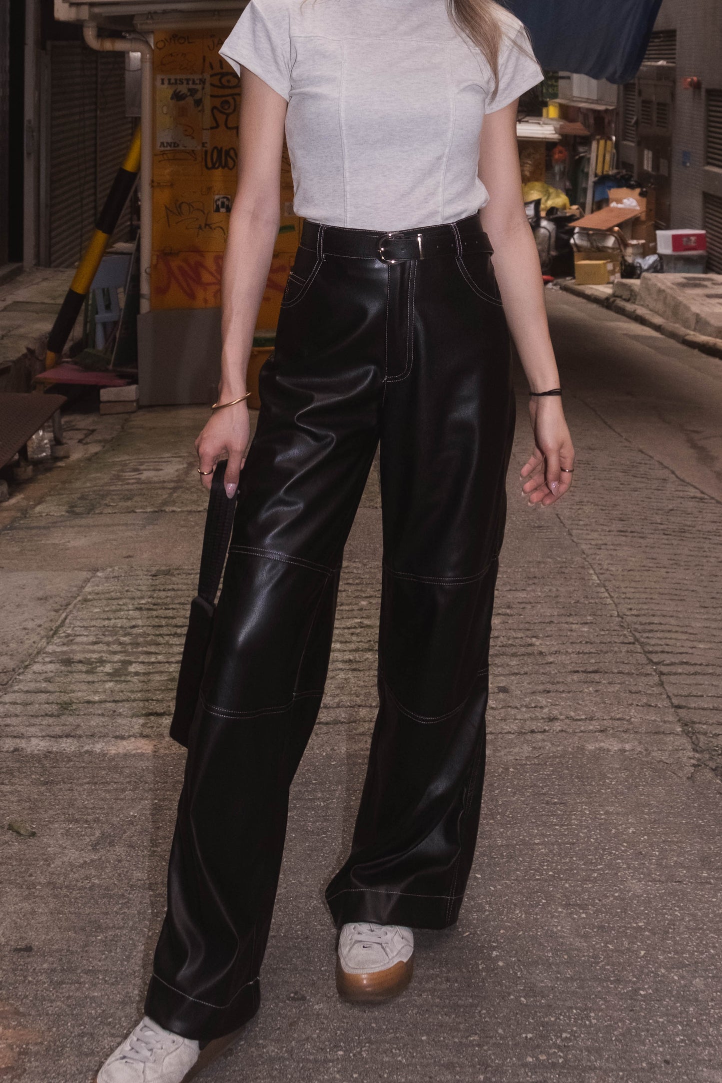 [ 輕量版 ! 直筒闊腳皮褲 ] Lightweight Faux Leather Wide Leg Pants