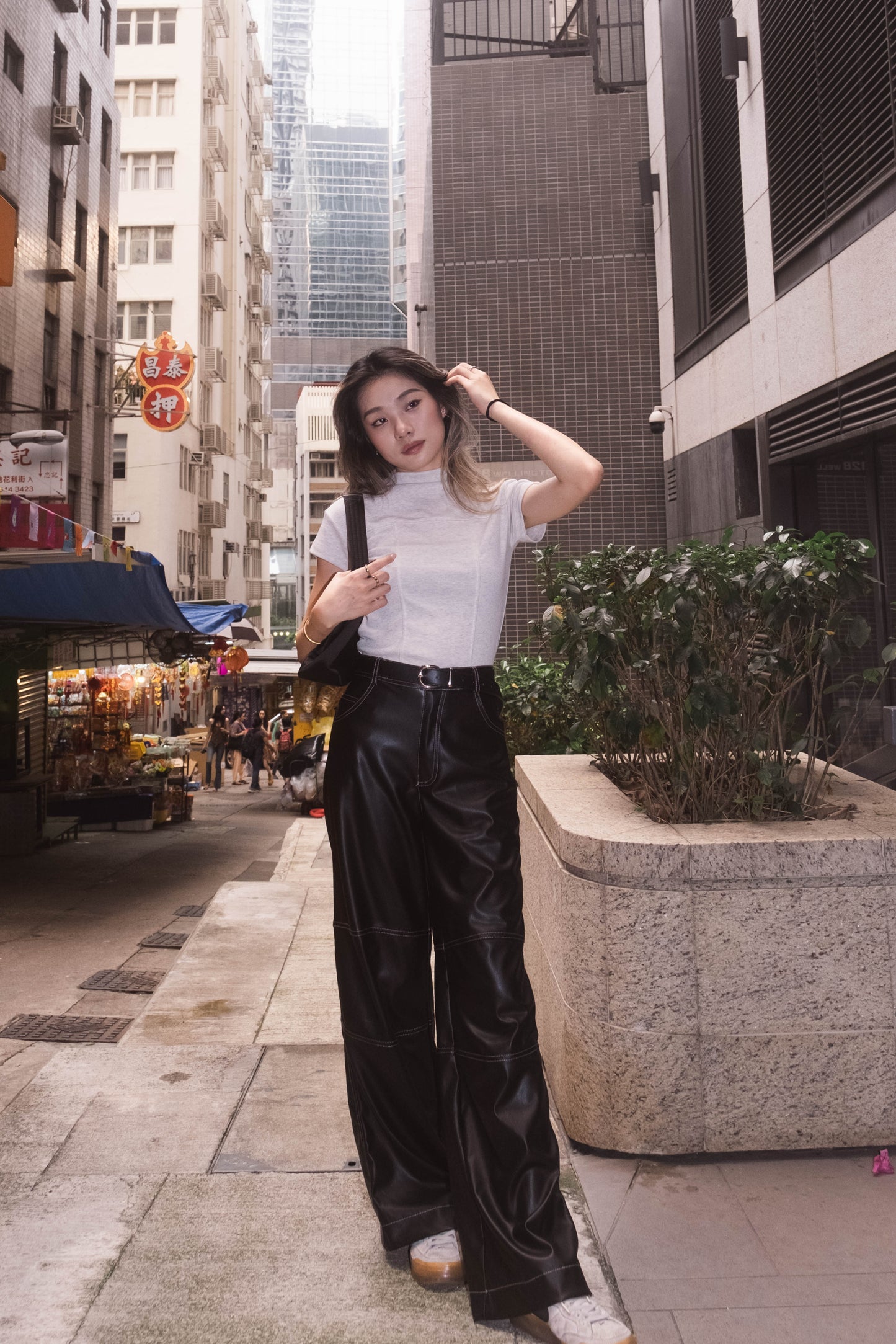 [ 輕量版 ! 直筒闊腳皮褲 ] Lightweight Faux Leather Wide Leg Pants