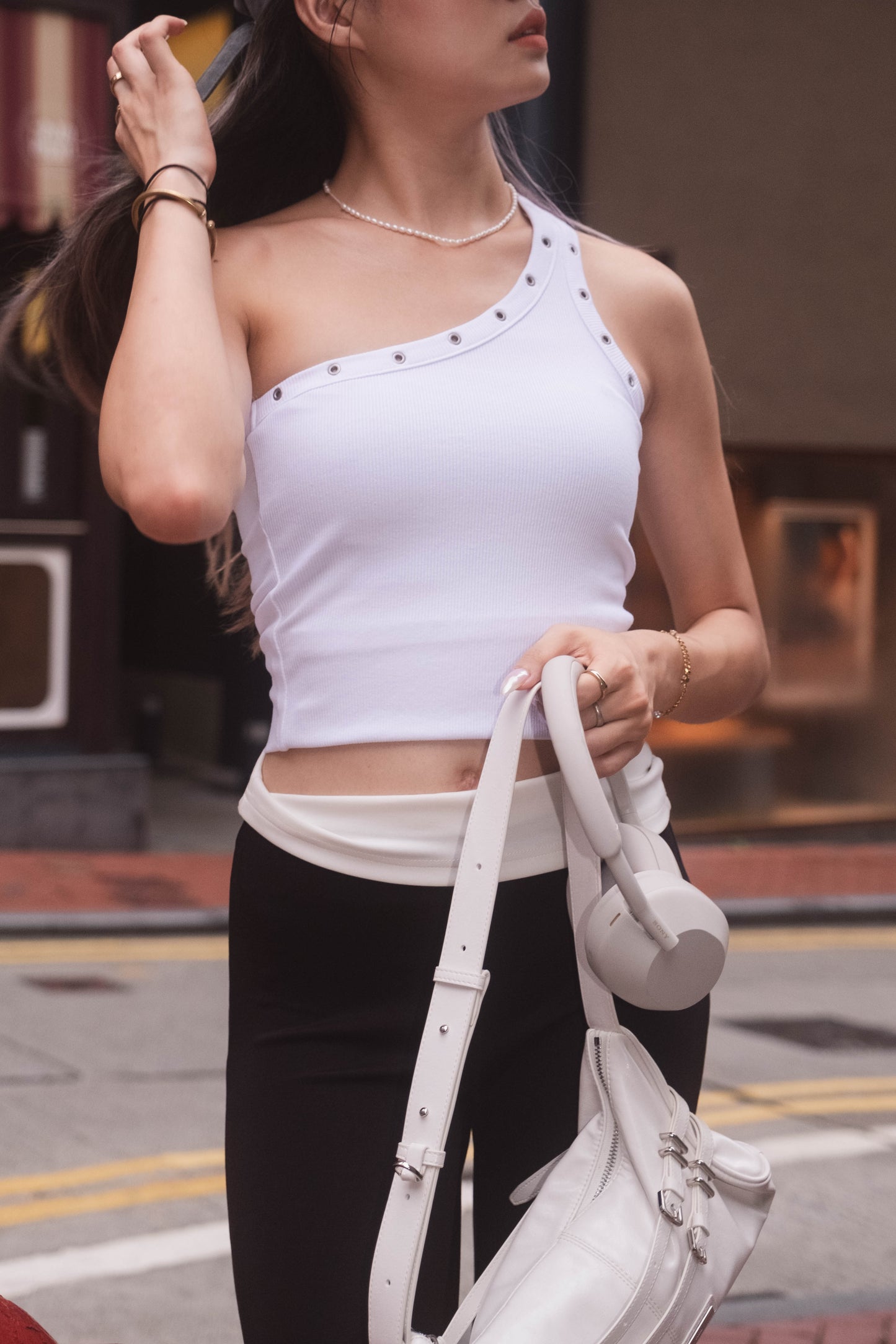 [ 型格斜膊鐵圈背心 ] Rocky Single Shoulder Tank - White