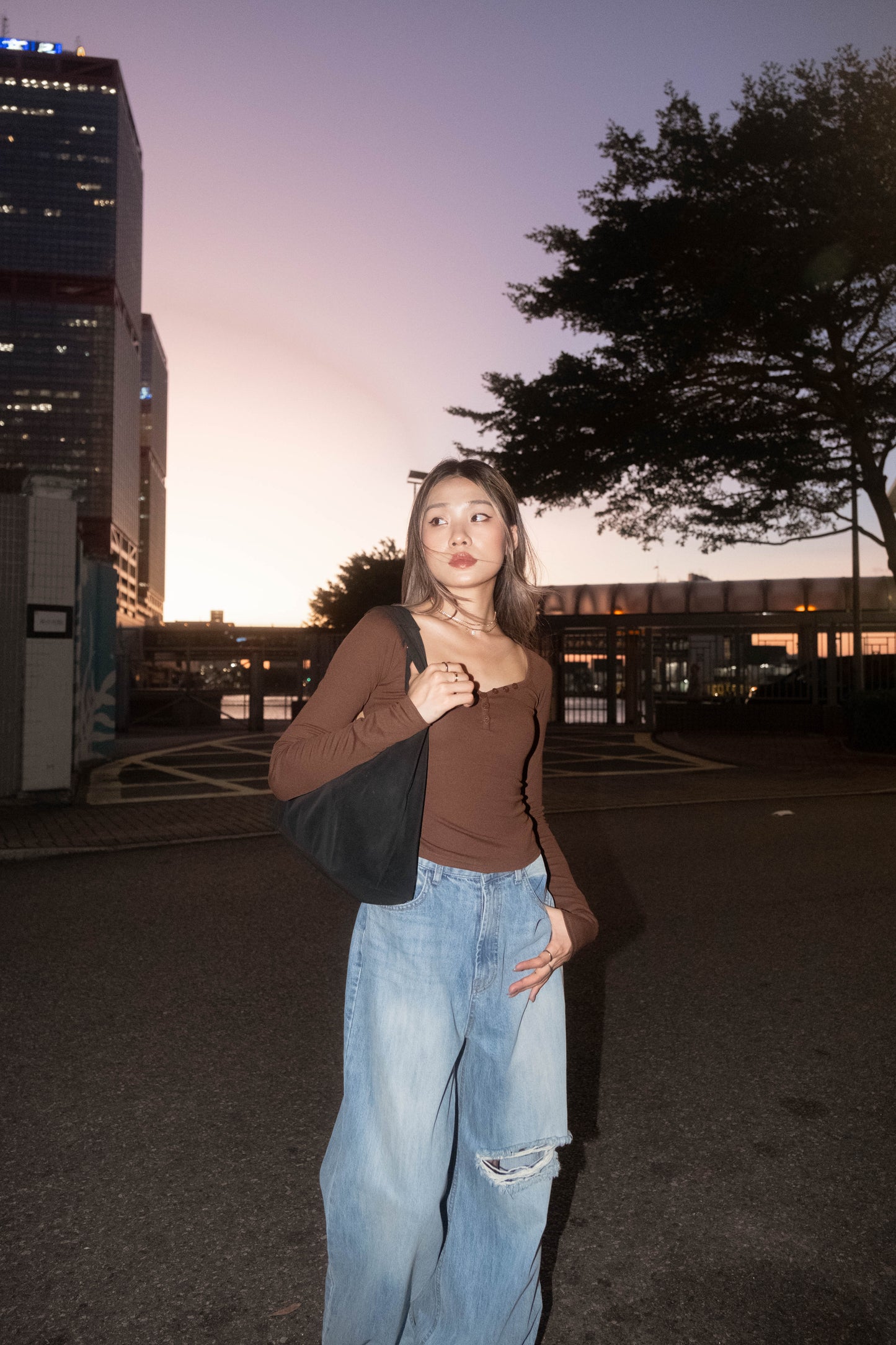 [ 🆕 歐美基礎 🤎 鈕扣彈性 top ] California Sunset Button Up Top - 2 colours