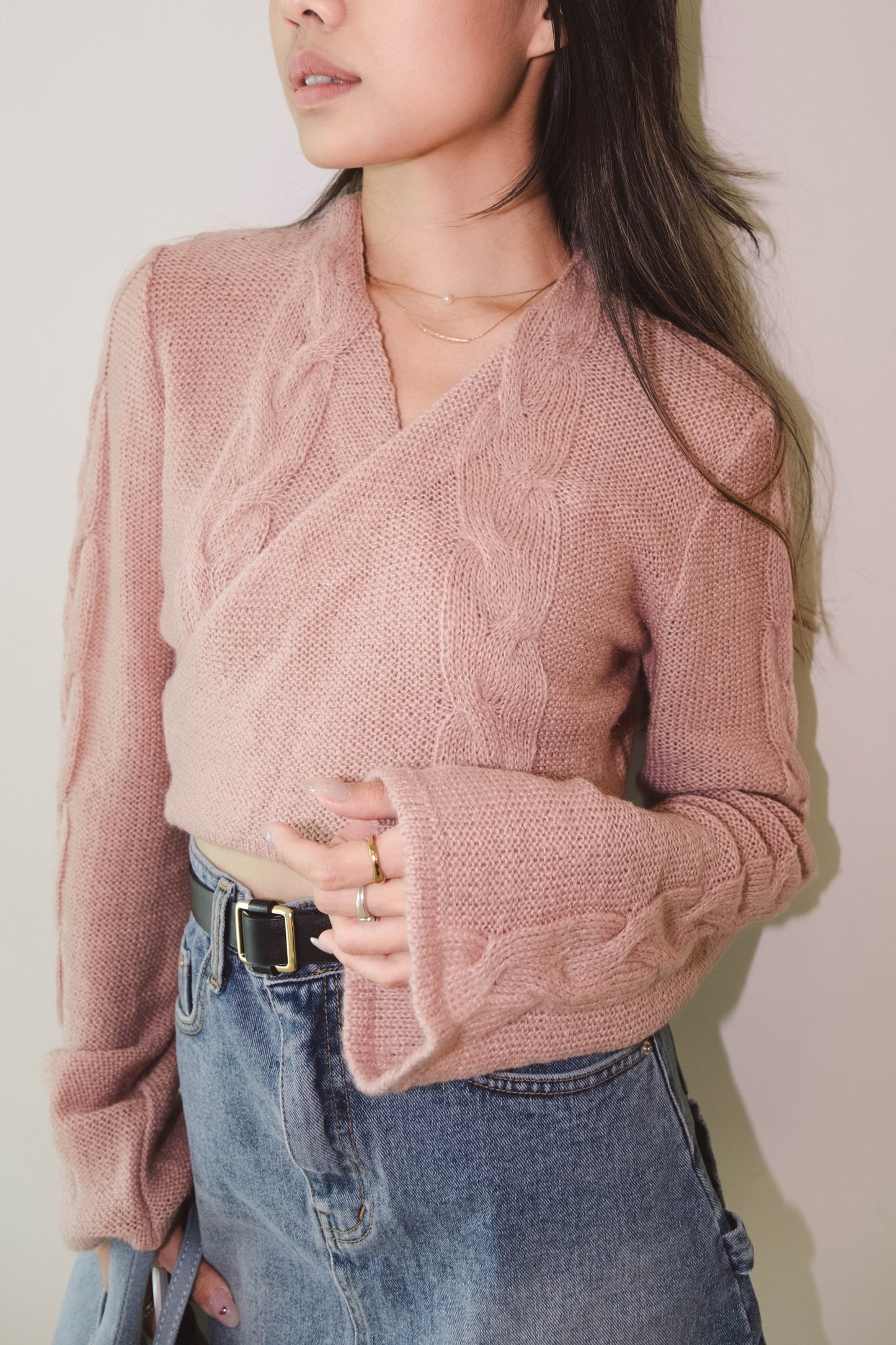 [ 氣質之選~ 含羊毛~ ] Soft Knit Flare Sleeve Wrapping Top