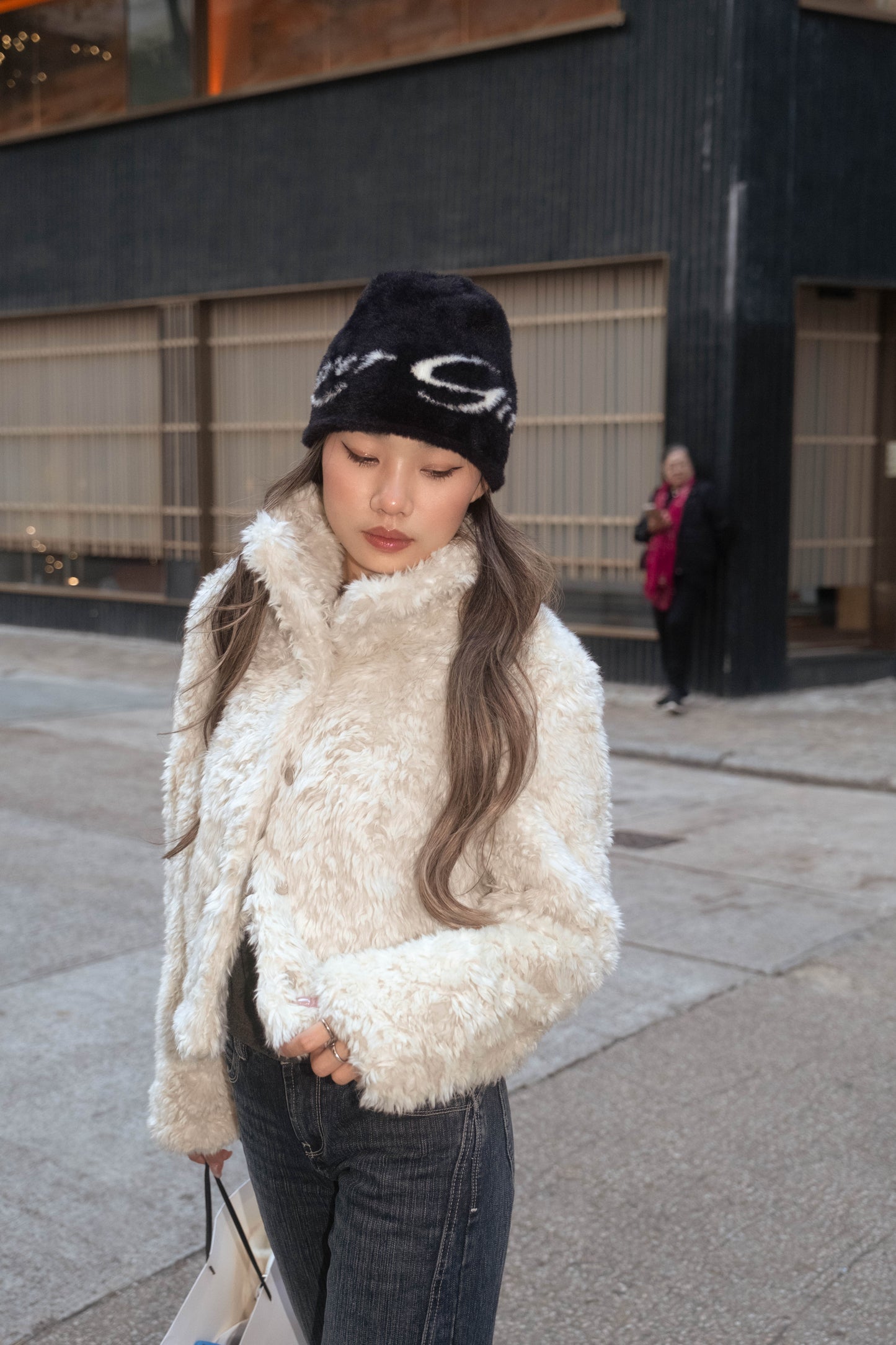 [ 🆕 有型又可愛~! 卷毛毛短外套 ] Puppy Love Fluffy Jacket - 2 colours