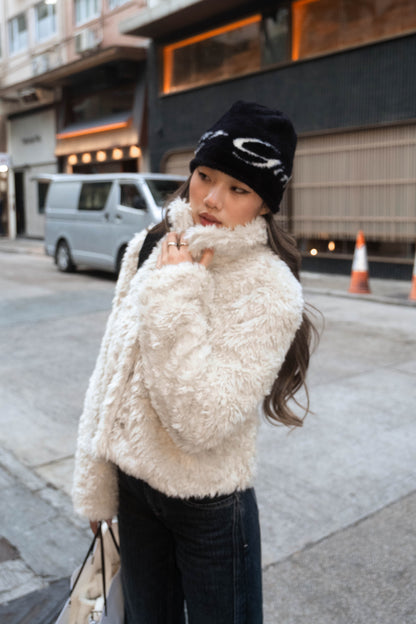 [ 🆕 有型又可愛~! 卷毛毛短外套 ] Puppy Love Fluffy Jacket - 2 colours