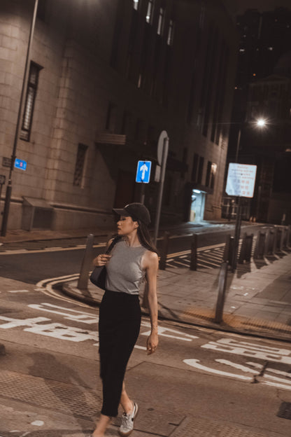 [ 休閒氣質長裙~] Basic Stretchy Split Maxi Skirt - Black