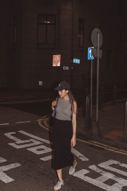 [ 休閒氣質長裙~] Basic Stretchy Split Maxi Skirt - Black